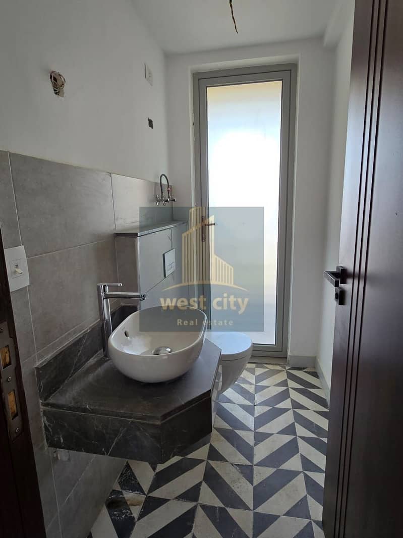 6 IMG-20251115-WA0058. jpg