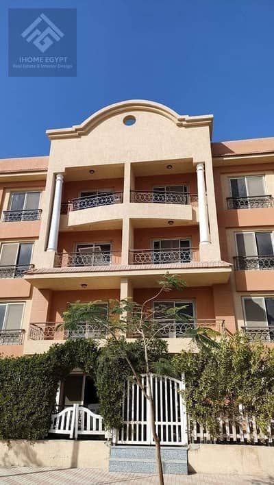 3 Bedroom Flat for Sale in Sheikh Zayed, Giza - FB_IMG_1727891951620. jpg