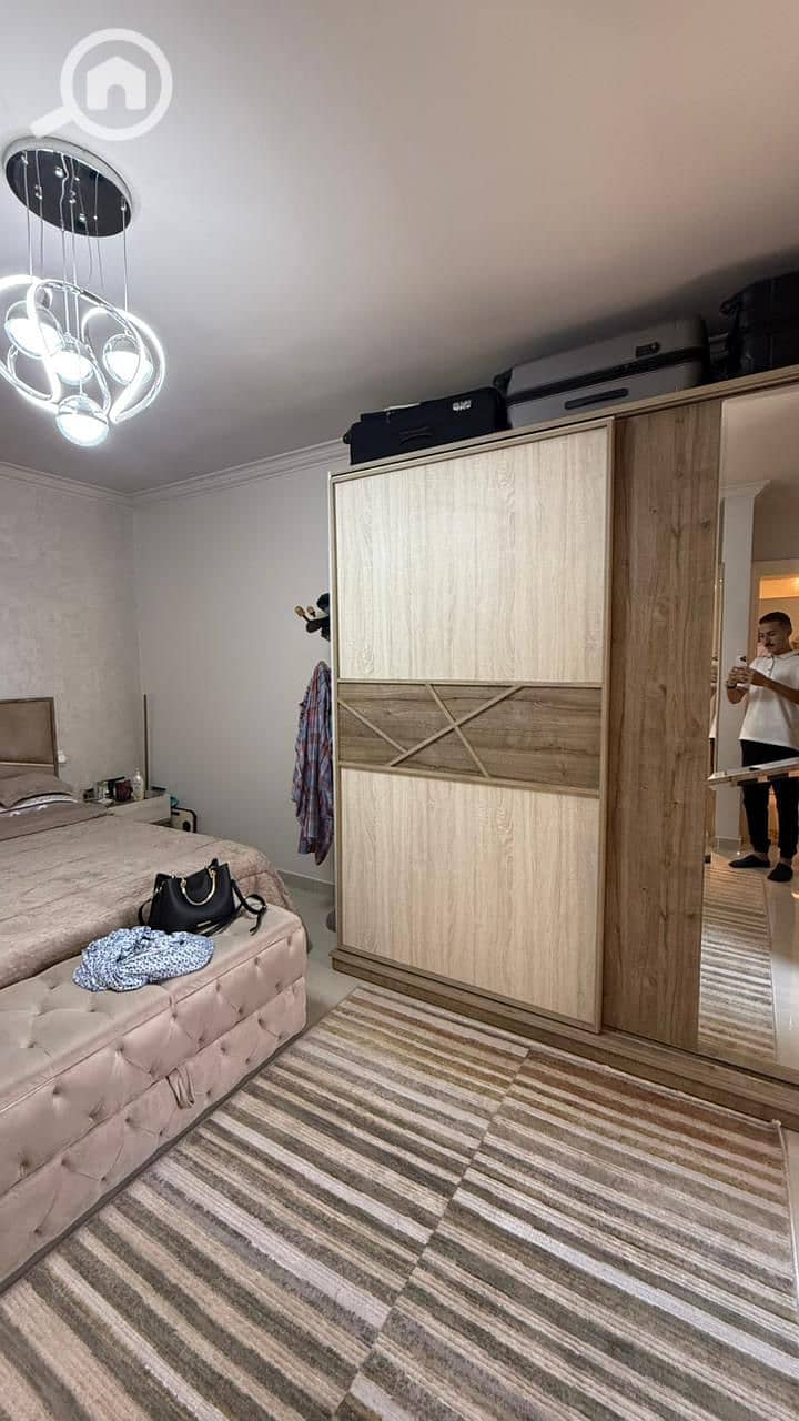 3 4e9eecf1-c2e6-4281-b9d0-133502ebfa54. jpg