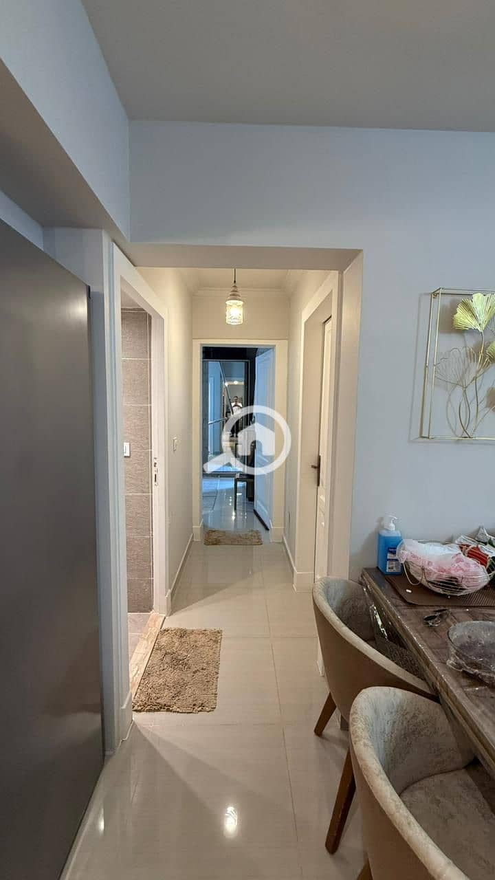 12 cf910fd5-3885-45f1-b079-309f5ebe6fbf. jpg