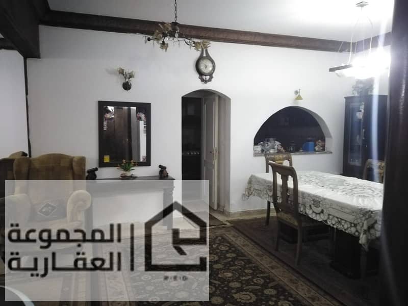 b0285047-cc6f-40b0-80a2-15269f26dc60. jpg