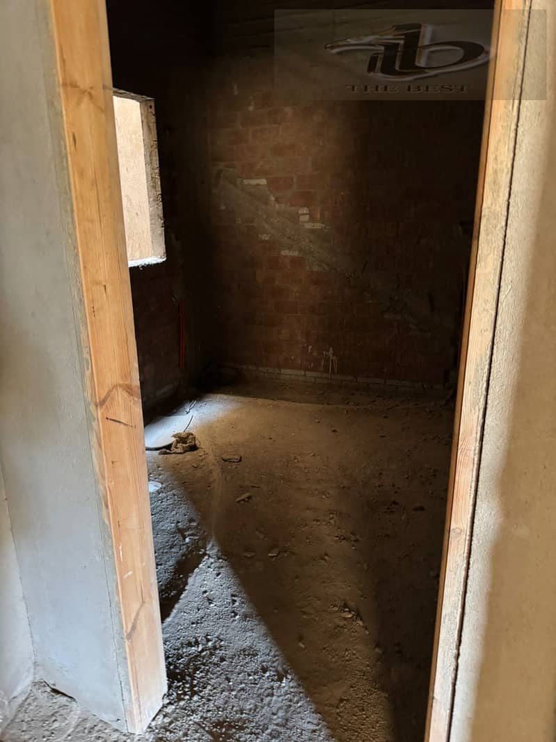 6 WhatsApp Image 2025-11-15 at 2.37. 27 PM (1). jpeg