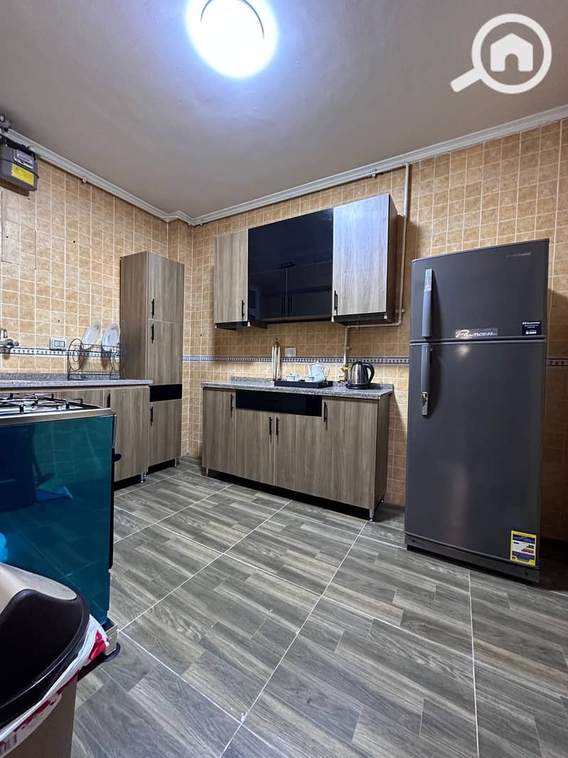 9 d2b8e825-42f1-4122-bc59-36dec6a68f67. jpg