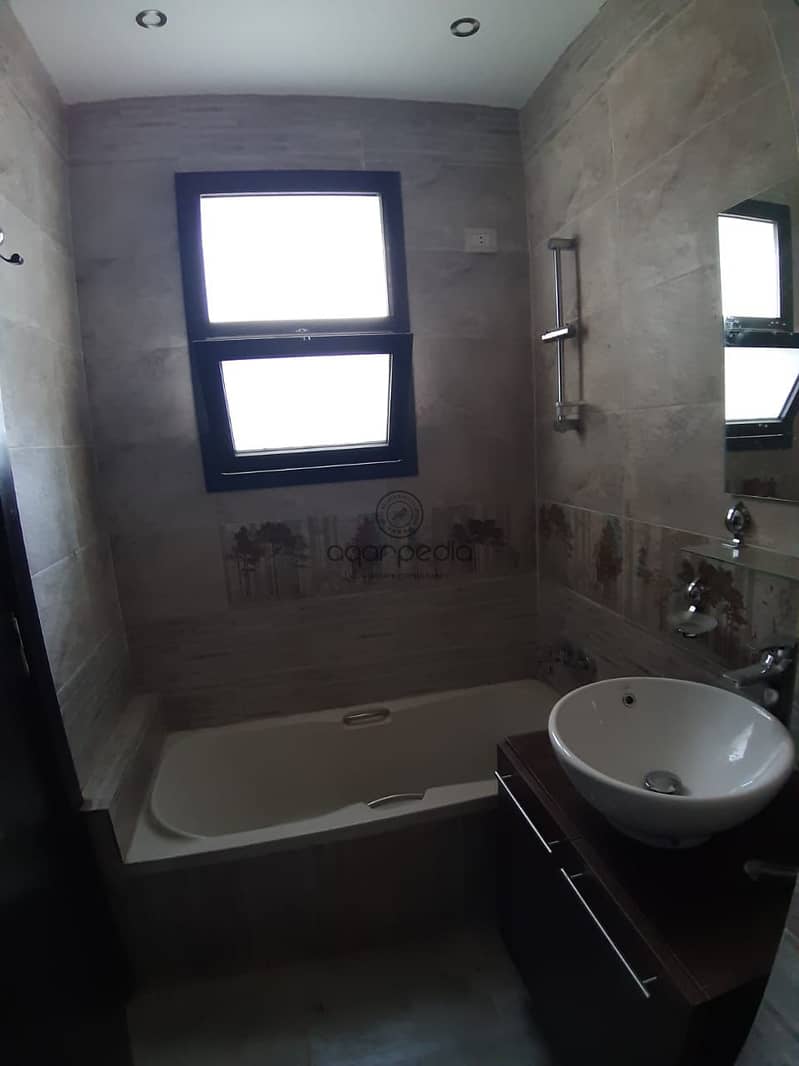 14 WhatsApp Image 2025-09-24 at 4.19. 31 PM (3). jpeg