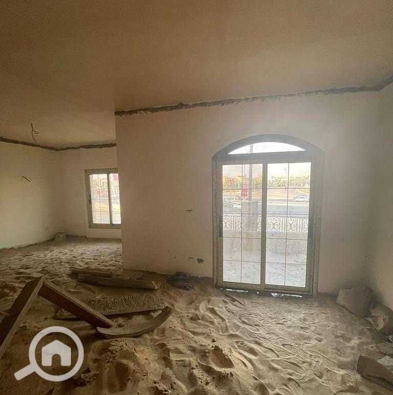 5 b81f272f-b391-400a-8591-e0e83f358961. jpeg