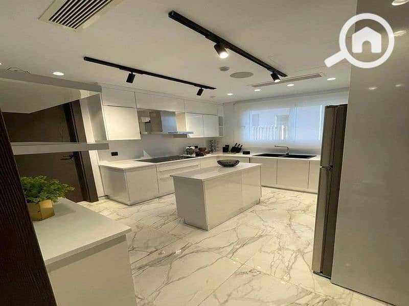 9 376792750_216992641356758_4044975289363461411_n_800x600. jpg