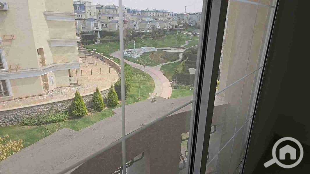 1000128219. jpg 1000128219. jpg