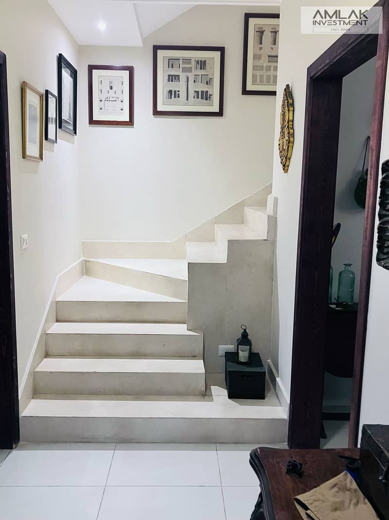 13 519d0bb8-6718-4694-bcae-75244bf61e1e. jpeg