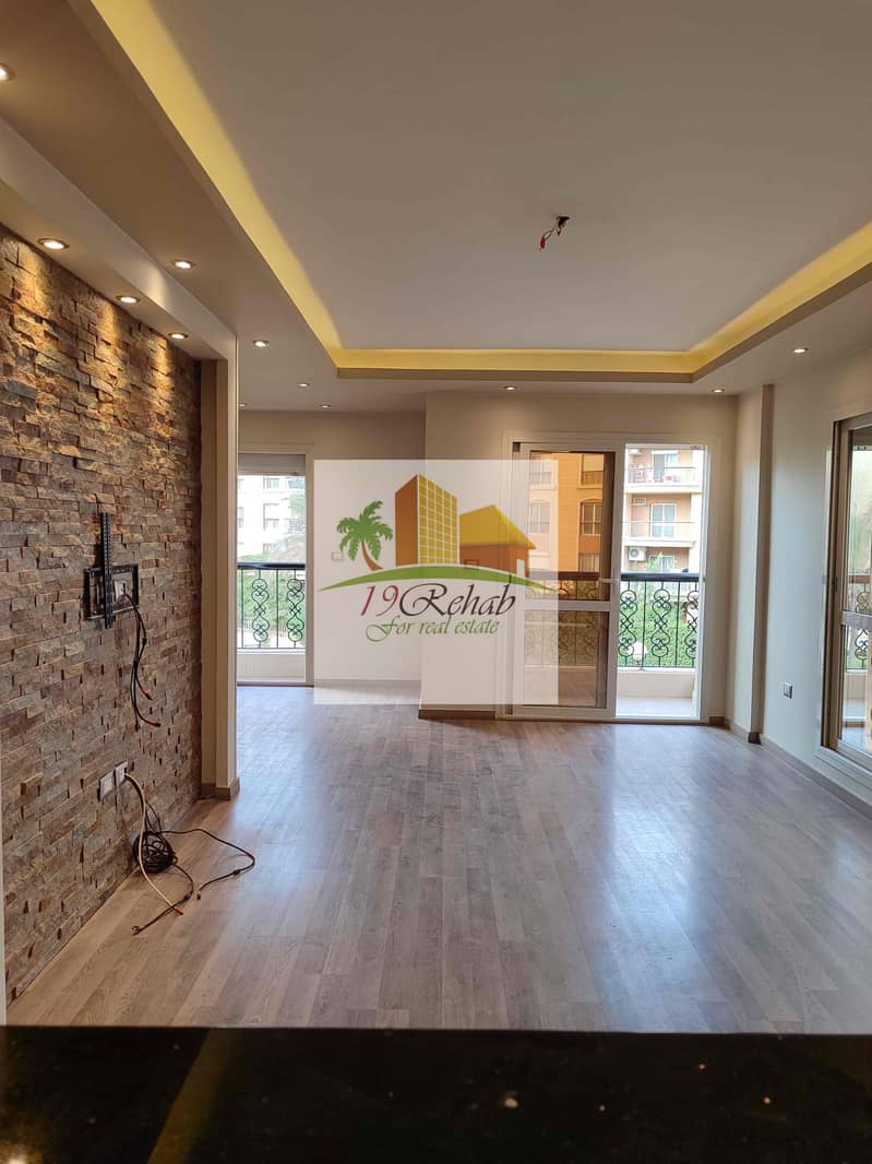 4 9e10113b-4f26-4889-b543-c2a25041fa24. jpg