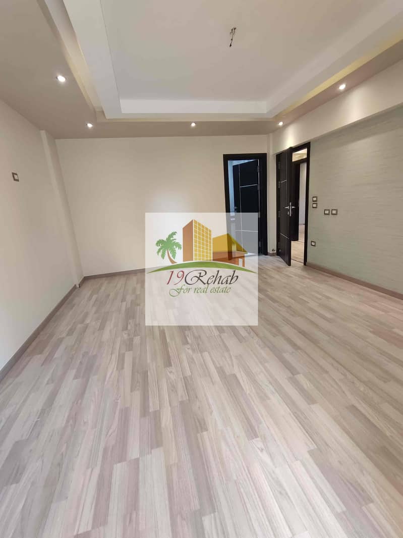 16 212c028d-e89a-4cd8-b1dc-74ea78a0e7ff. jpg