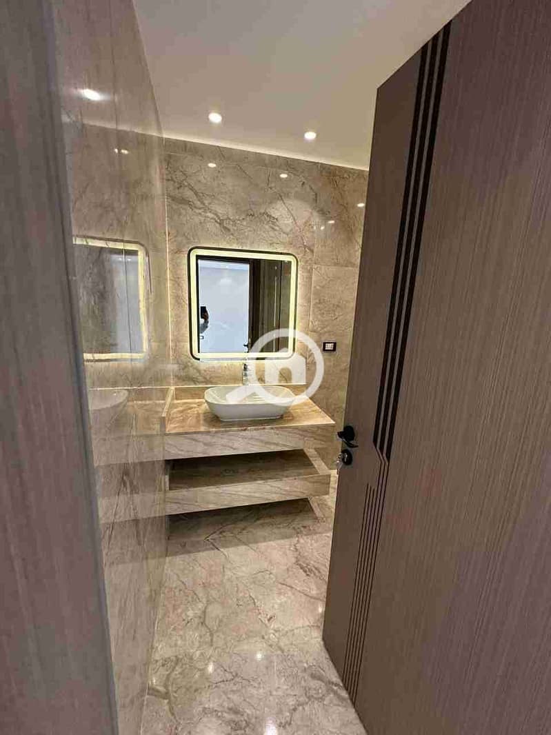 1000172023. jpg 1000172023. jpg