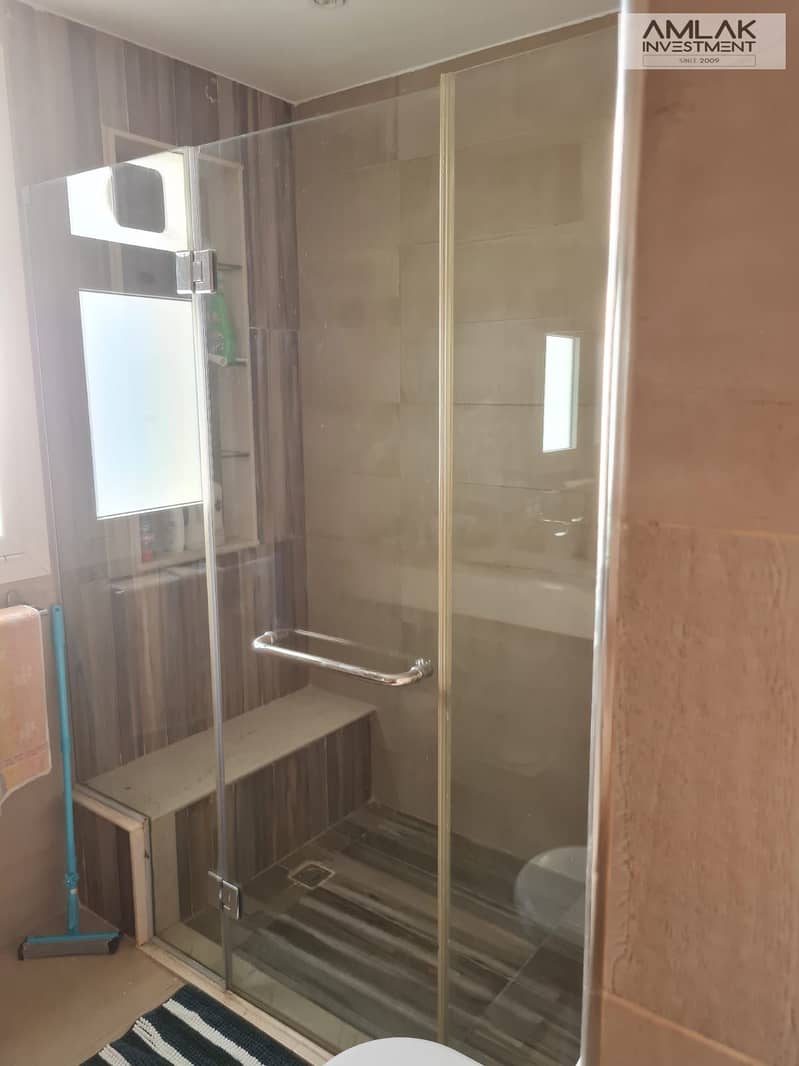 4 64774404-40af-4598-96d9-796413ae87ce. jpeg