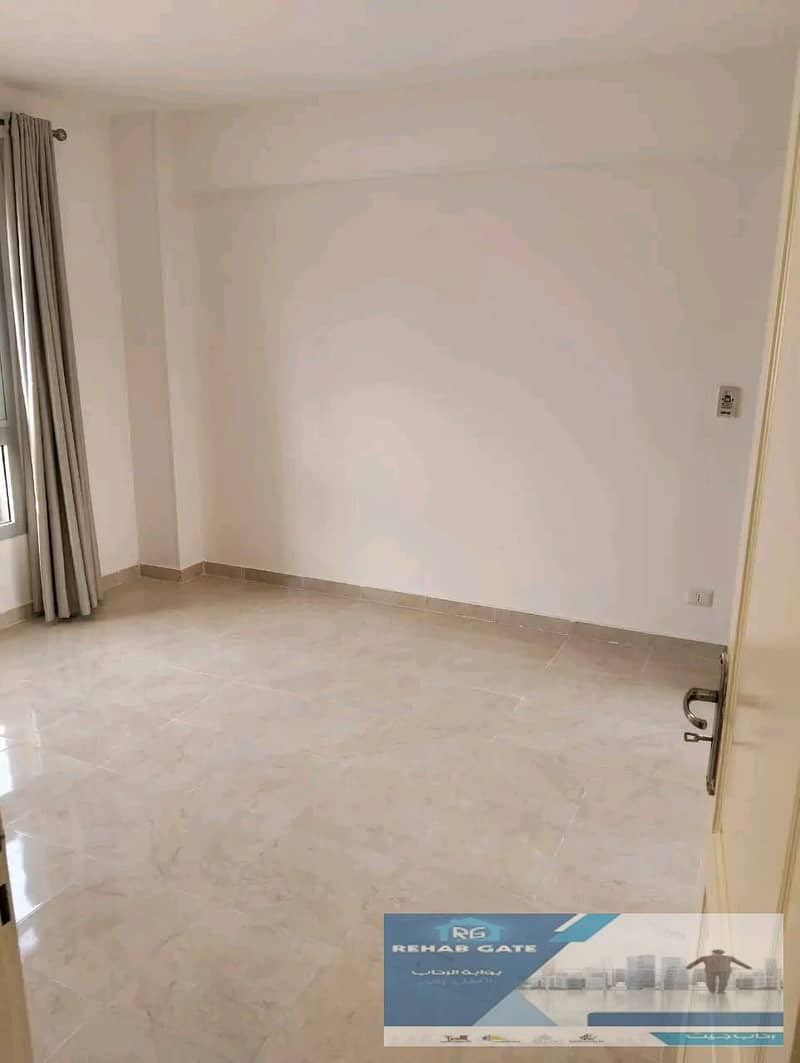 5 0bc8ddcb-91a8-43d6-8282-9f4ec9cc7d97. jpg