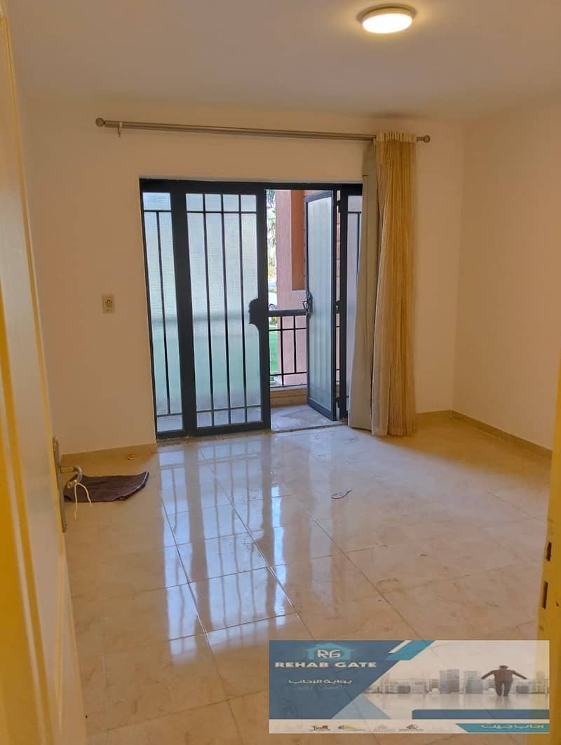 19 288436e7-8845-4014-8f20-9182fe8f5f2d. jpg