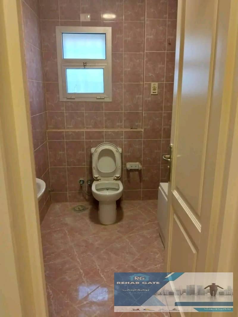 34 d61eadad-49b0-4b53-b1aa-a6993216d2ba. jpg