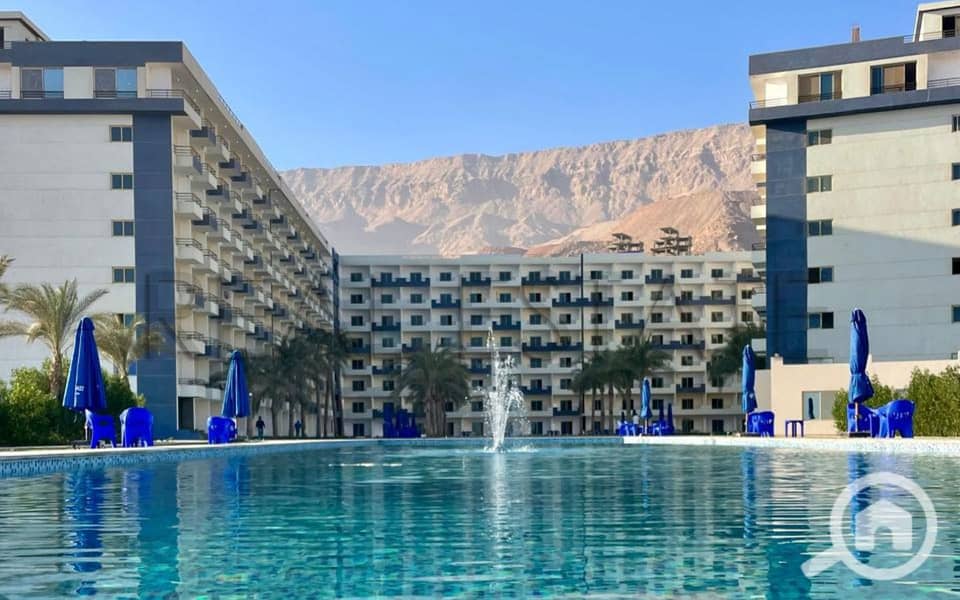 4 WhatsApp-Image-2025-05-26-at-12.04. 20-PM-(1). jpg