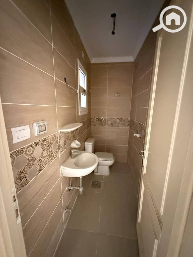 4 WhatsApp Image 2025-11-15 at 2.33. 56 PM (3). jpeg