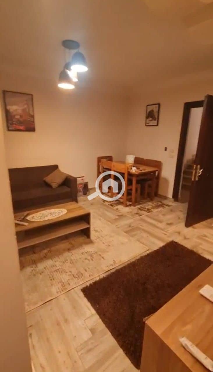 2 e227d3ae-71e7-4fa2-b8e6-5b4c30b40361. jpg