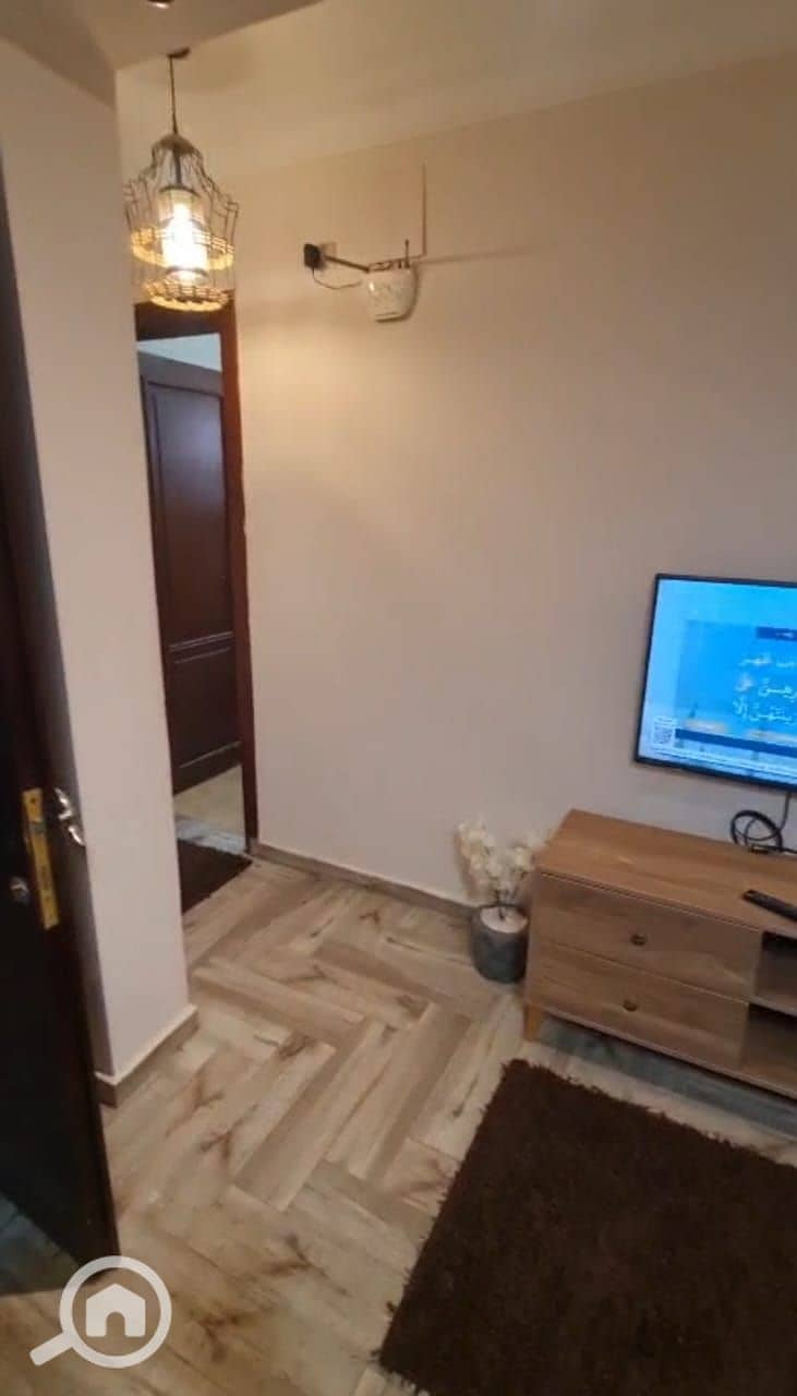 5 9dcecc99-effc-404c-993a-fd792814f28d. jpg