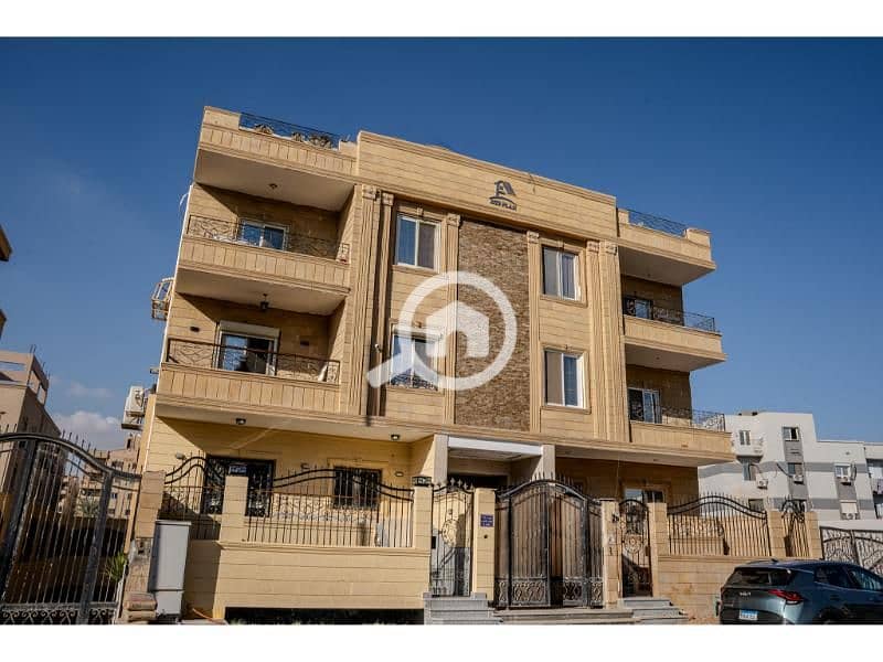 22 450932098_880835350731220_7234508550751527678_n. jpg