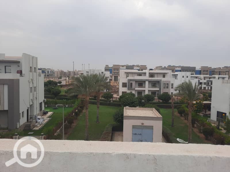 10 ec0659e9-3115-4772-ab81-3facdc8b9857. jpg