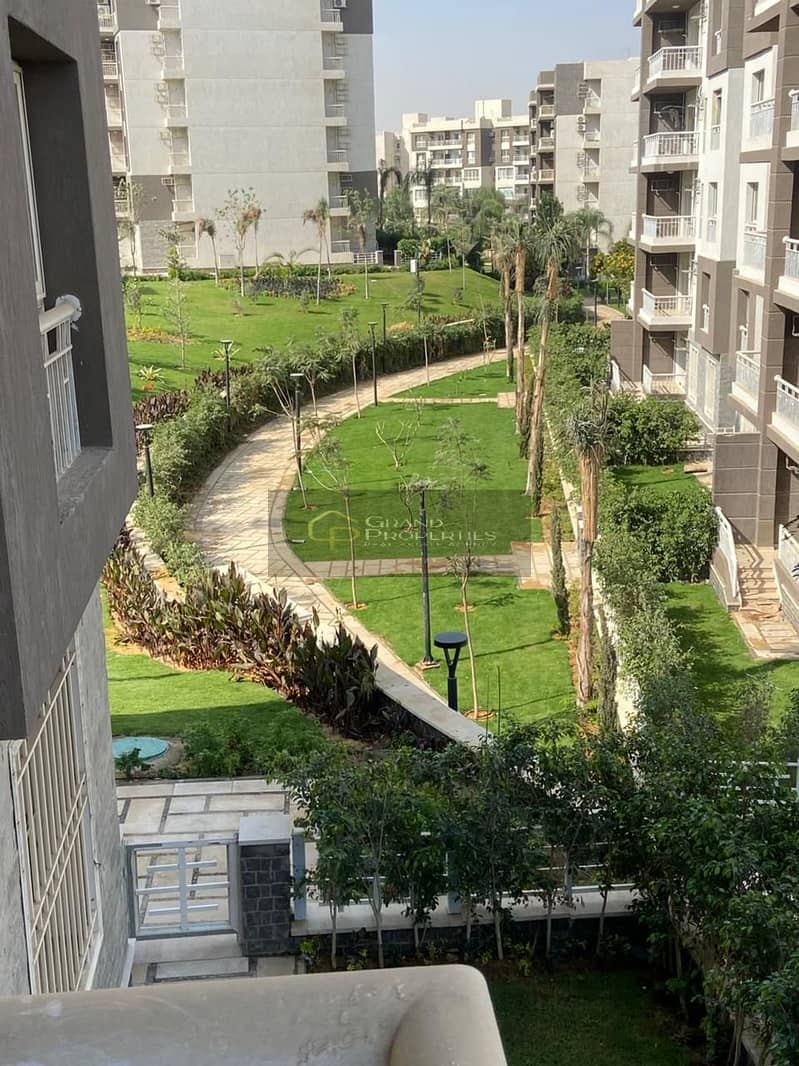 2 367b1156-a8cb-4f3f-80f2-dc3d46b8689f. jpg