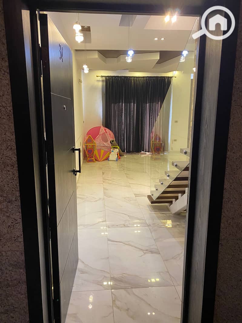 5 3b229625-9c62-45e4-9316-c888254f39a2. jpg