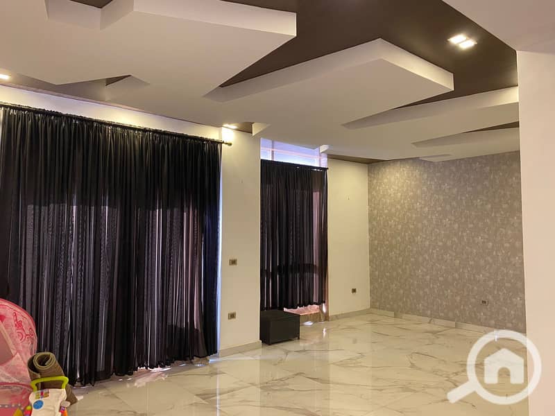 8 334ad8fb-5764-494d-8392-abcf13000e1c. jpg