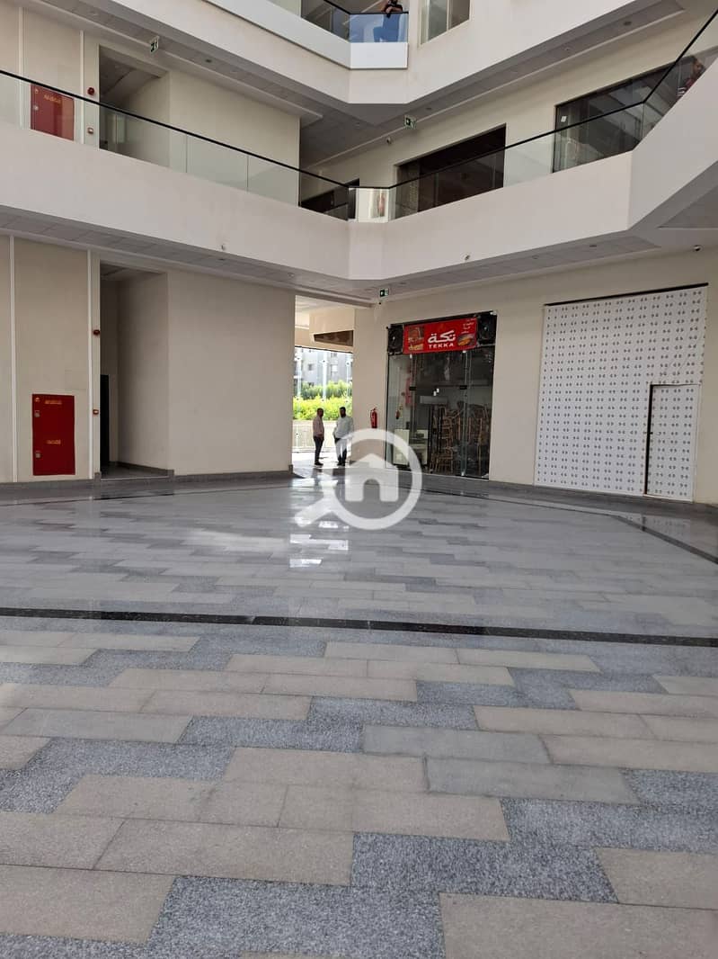 7 WhatsApp Image 2025-10-21 at 15.11. 22_02f12958. jpg