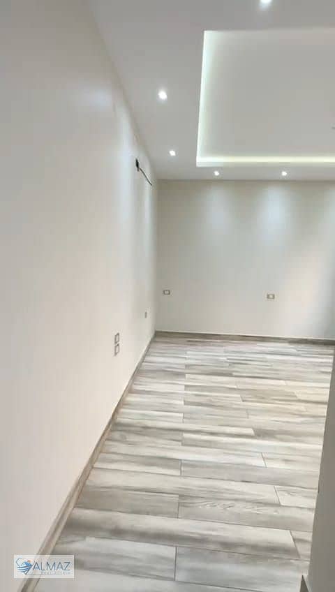 5 WhatsApp Image 2025-11-15 at 4.28. 45 PM. jpeg