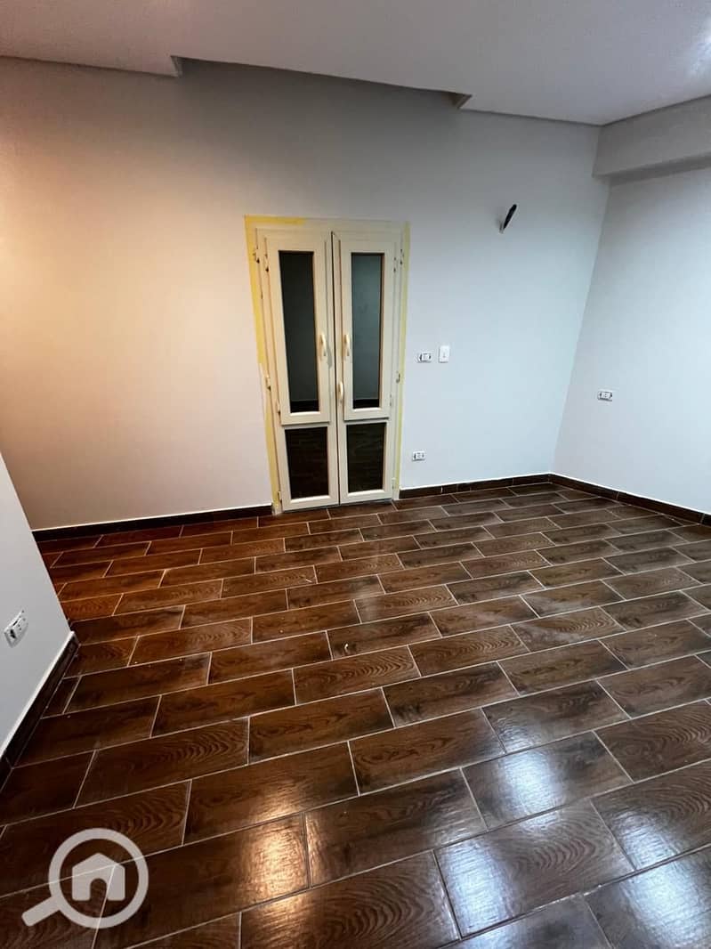 6 70b64ba1-14b8-4fc9-9ee4-13f967b73e96. jpg