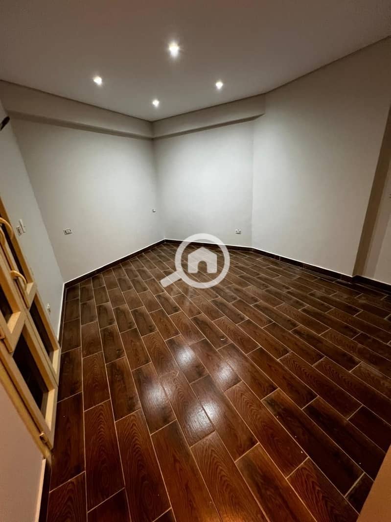 13 fbec7c36-acb5-4838-94f9-fdd8a9710bf5. jpg