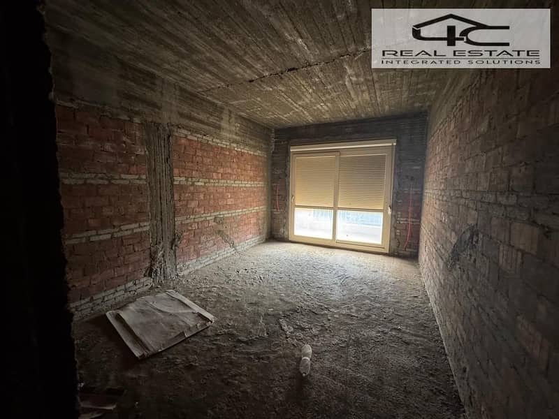 6 WhatsApp Image 2025-11-09 at 15.57. 39 (1). jpeg