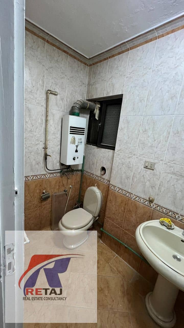 10 f1b1a3aa-562c-4f03-b97d-51868796ed2e. jpg