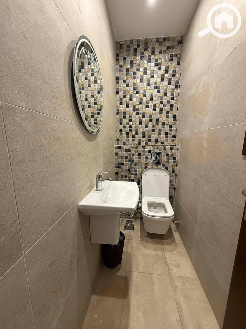 9 add76249-591a-4fee-bf68-932d30ff5894. jpg