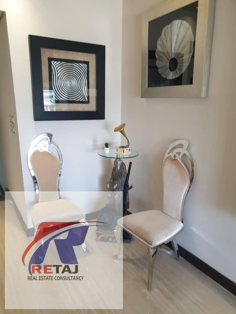 9 b2b566ee-804d-4e0f-9310-b6b2193ac61a. jpg