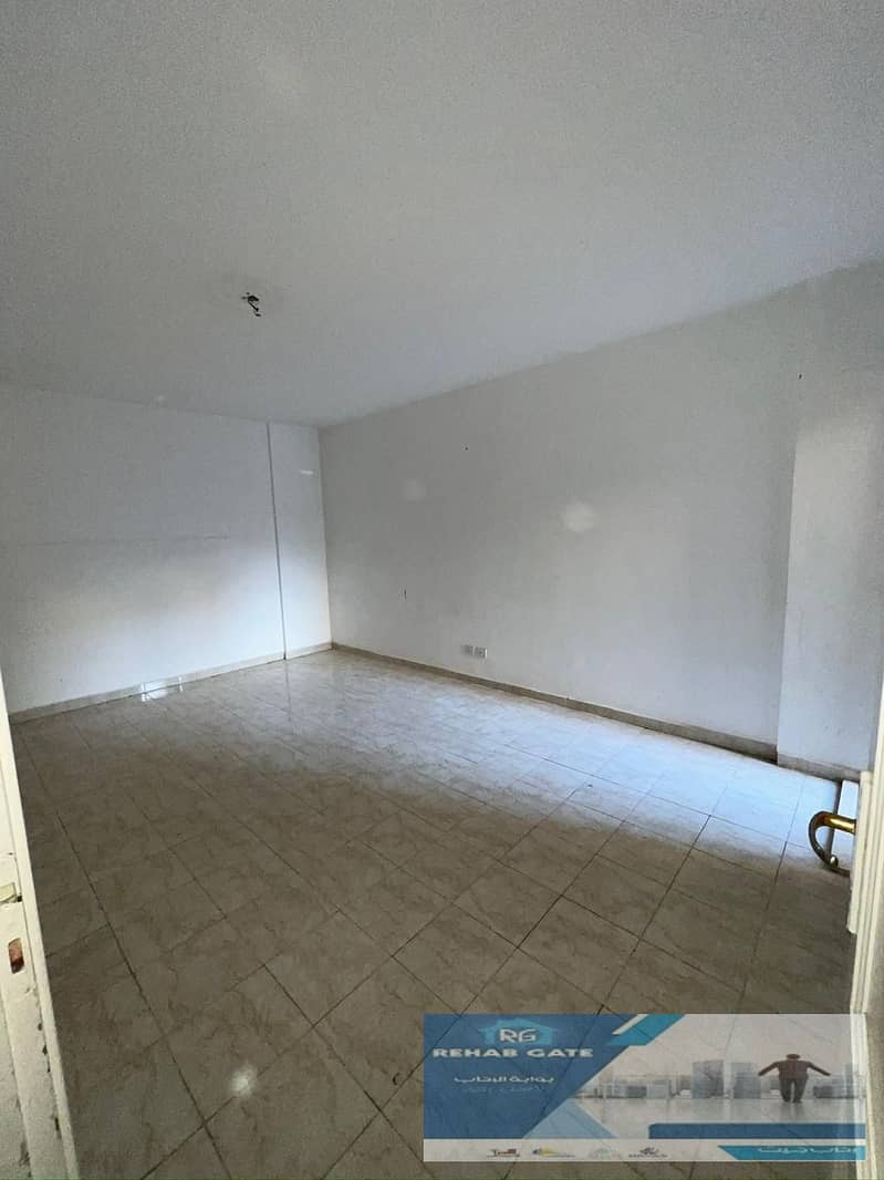 8 1714a33c-84cd-4727-a524-eff900ebc242. jpg