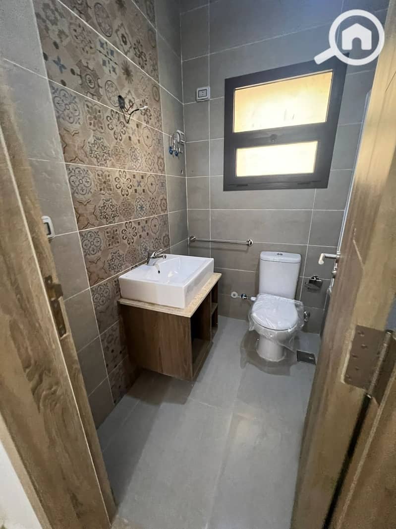 5 WhatsApp Image 2025-11-15 at 1.51. 25 PM (3). jpeg