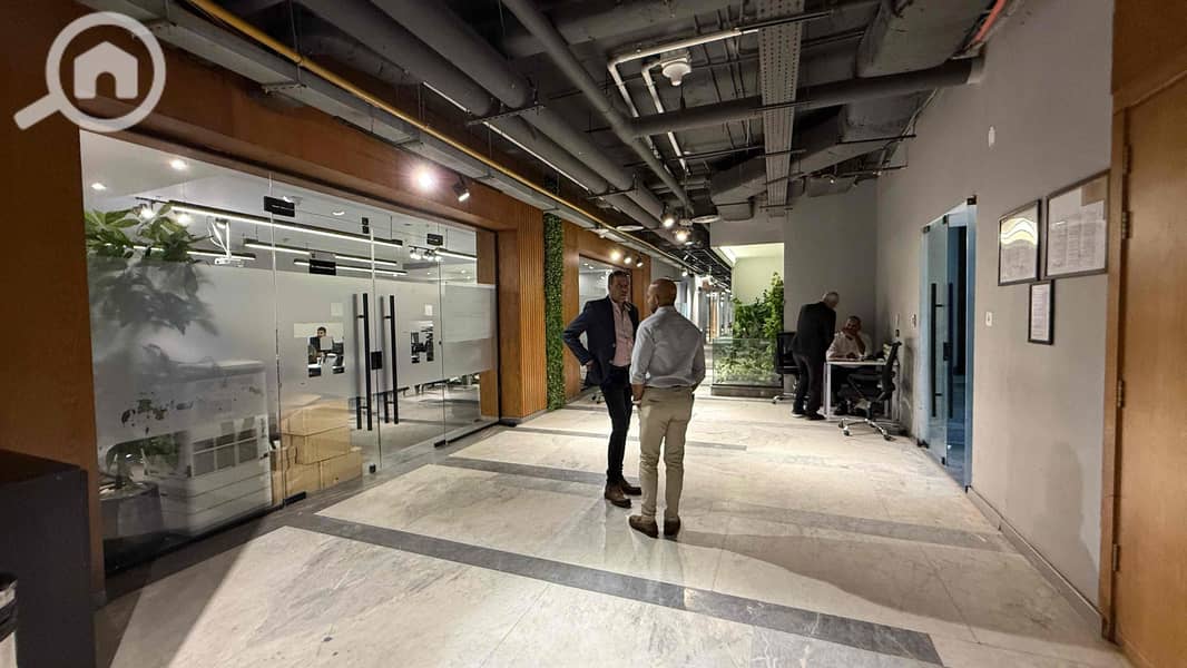 4 d52c6e9a-afac-4788-b5e3-a00786b7db72. jpg