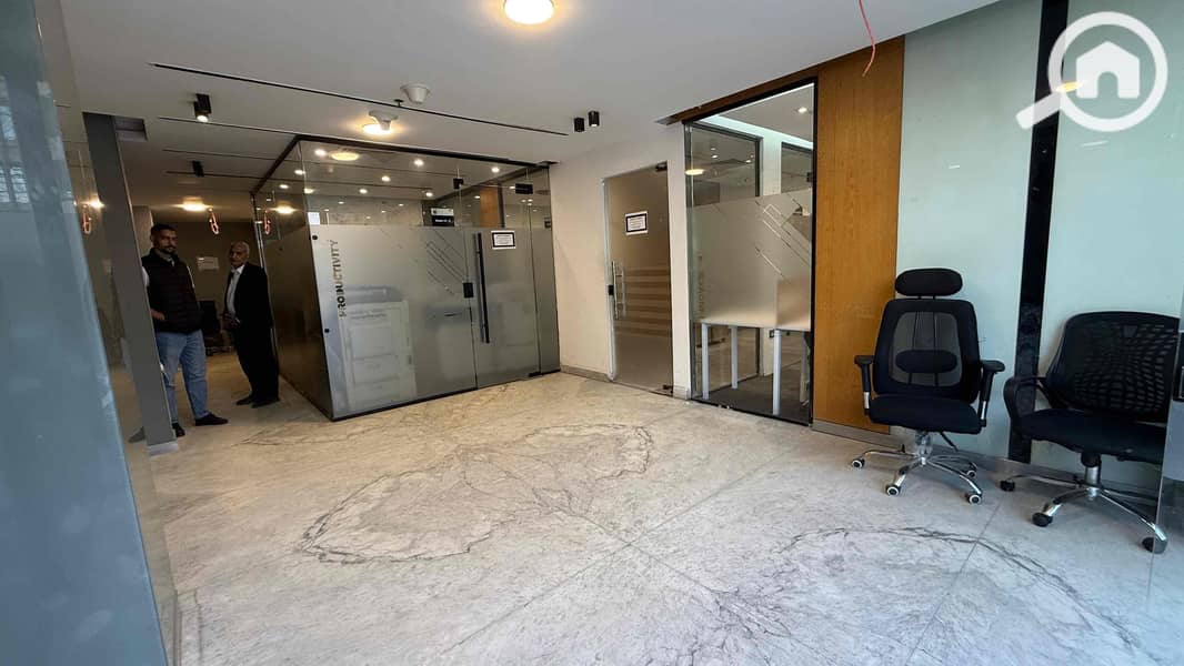 8 39c0c788-9160-489e-b48b-338680307913. jpg