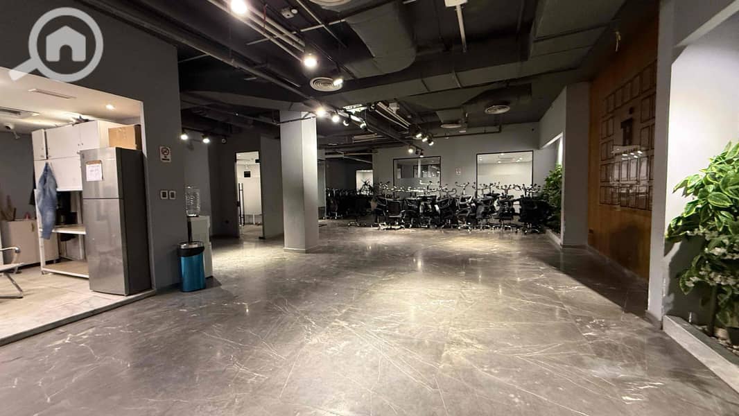 9 f7aae2e1-a868-4a74-92c6-6b0ebfff6b22. jpg