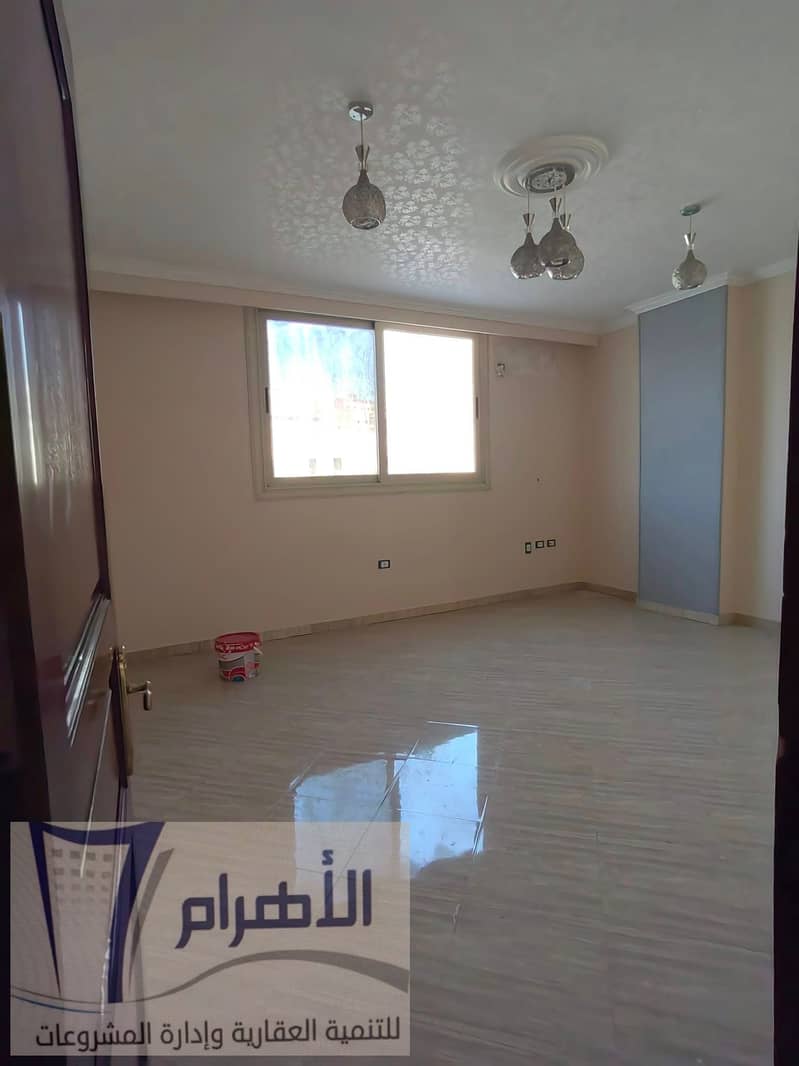 8 481052379_941589211452614_5181523754045336076_n. jpg