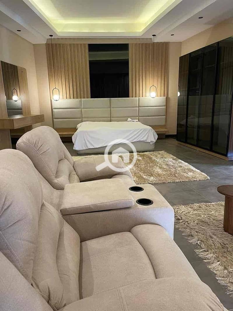 33 5aef966d-6001-4ad4-af44-264084b02723. jpg