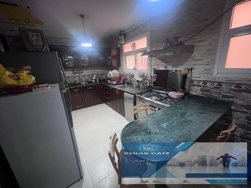 4 585a6e38-b09e-47c2-8c31-db9effaa789c. jpg