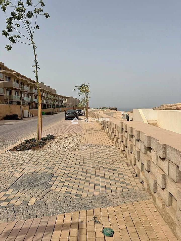 8 571111617_1137671981889096_6519416006409427015_n. jpg