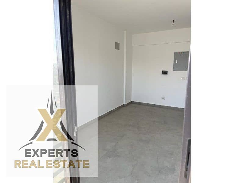 5 WhatsApp Image 2025-11-09 at 12.19. 18 PM. jpg