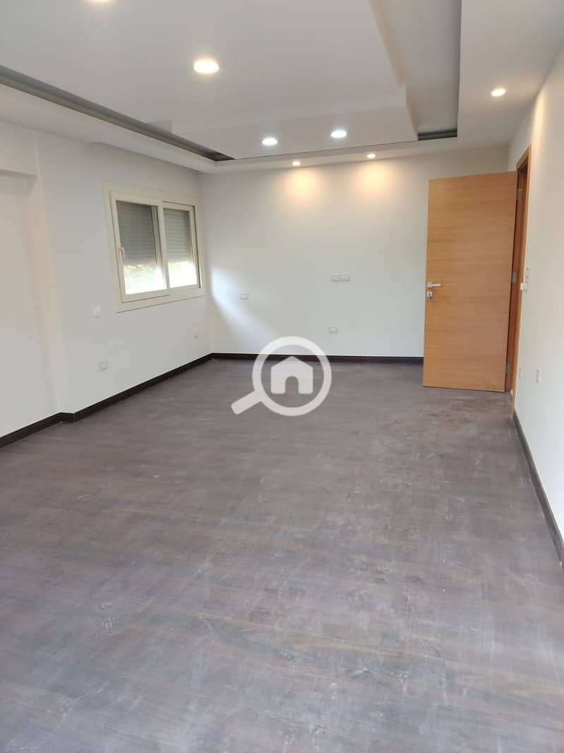 4 3ba55ea4-3044-41ba-8866-63640d17c42d. jpg