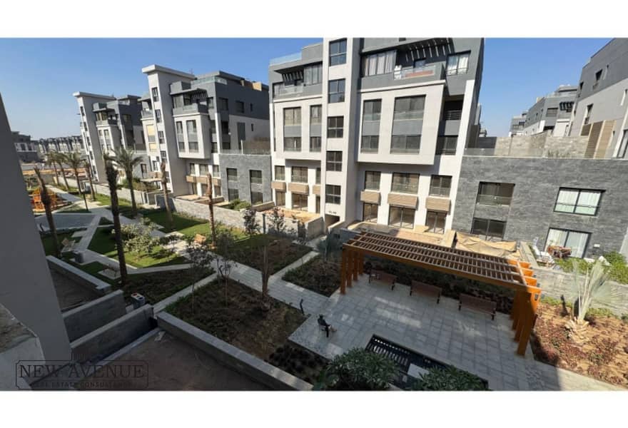 10 3fb53e5f-0d18-468a-8bf8-a850a0d70614. jpg