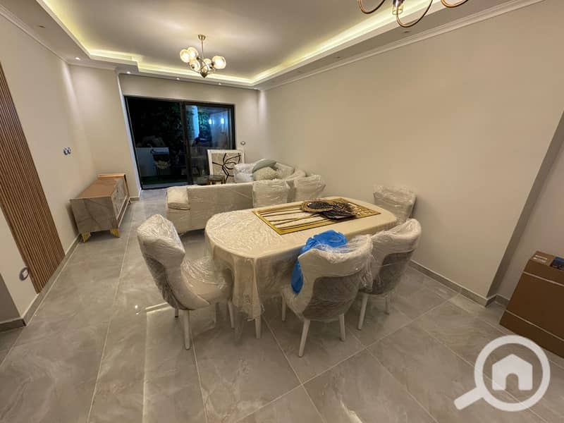 11 efea5ec9-9f9c-46fd-84b3-9d1e3cfbb579. jpg