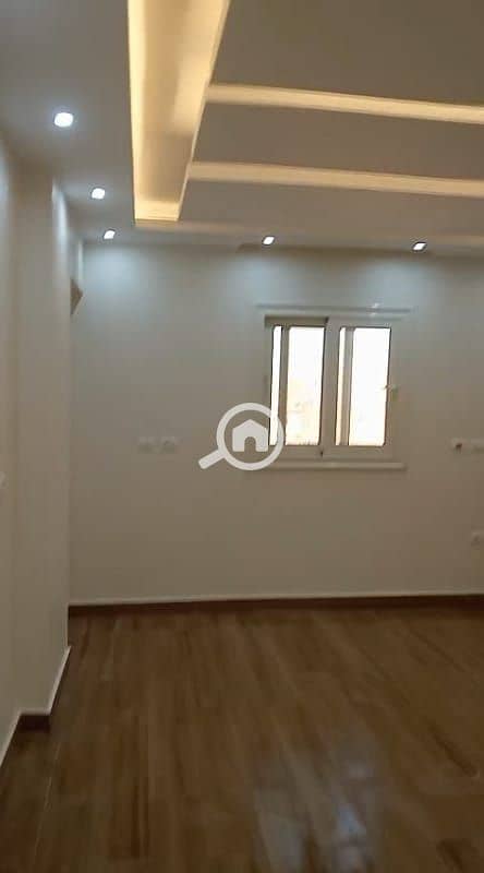 8 WhatsApp Image 2025-11-15 at 7.05. 47 PM. jpeg